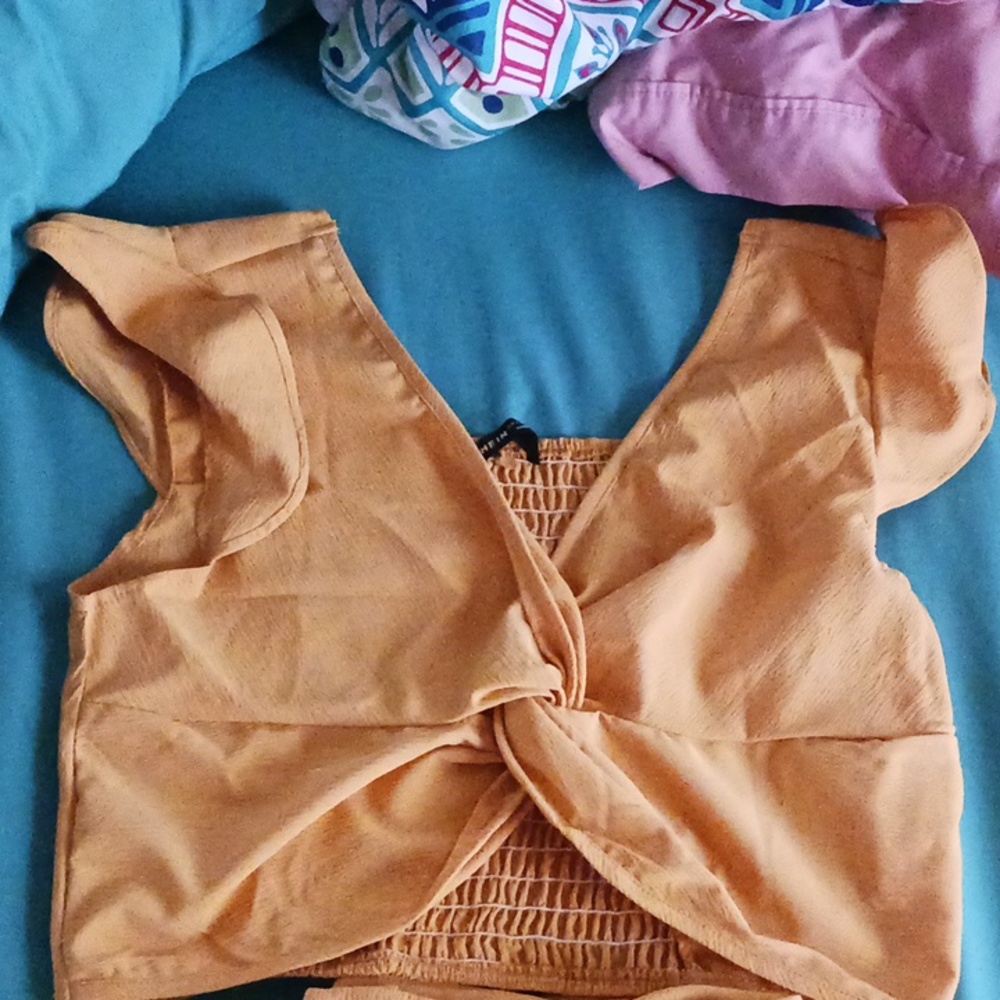 Very cute yellow outfit from shein
